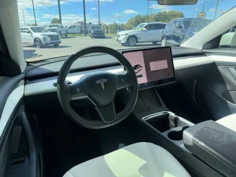 More photos of 2021 Tesla Model 3 Standard Range Plus at Jerry Hunt Supercenter - Lexington, NC