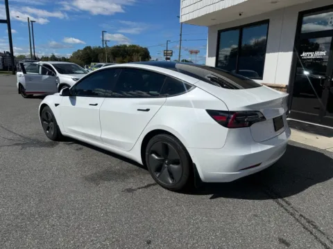 More photos of 2021 Tesla Model 3 Standard Range Plus at Jerry Hunt Supercenter - Lexington, NC
