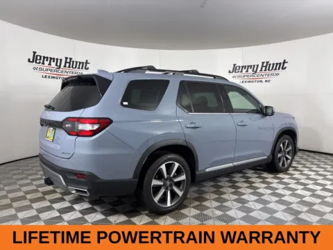 More photos of 2023 Honda Pilot Elite at Jerry Hunt Supercenter - Lexington, NC