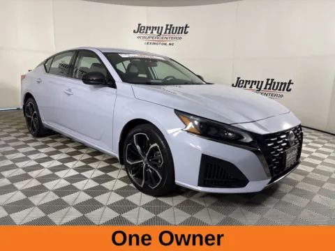 More photos of 2024 Nissan Altima 2.5 SR at Jerry Hunt Supercenter - Lexington, NC