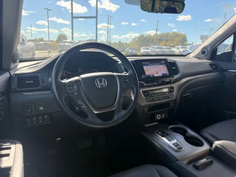 More photos of 2022 Honda Ridgeline RTL-E at Jerry Hunt Supercenter - Lexington, NC