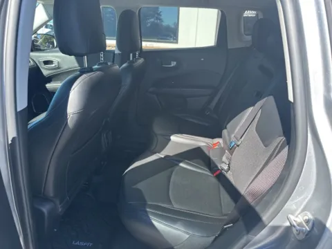 More photos of 2021 Jeep Compass Latitude at Jerry Hunt Supercenter - Lexington, NC