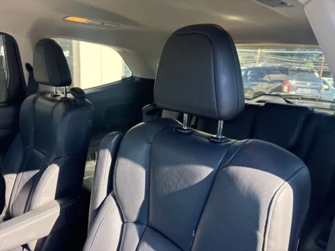 More photos of 2021 Subaru Ascent Limited at Jerry Hunt Supercenter - Lexington, NC