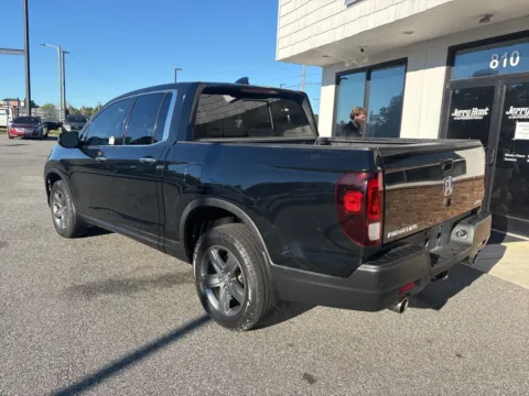 More photos of 2022 Honda Ridgeline RTL-E at Jerry Hunt Supercenter - Lexington, NC