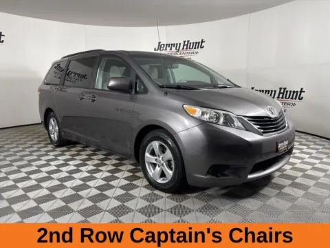 More photos of 2014 Toyota Sienna LE at Jerry Hunt Supercenter - Lexington, NC