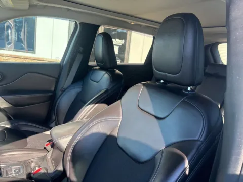 Photos of 2019 Jeep Cherokee Latitude Plus for sale in Lexington, NC at Jerry Hunt Supercenter - Lexington
