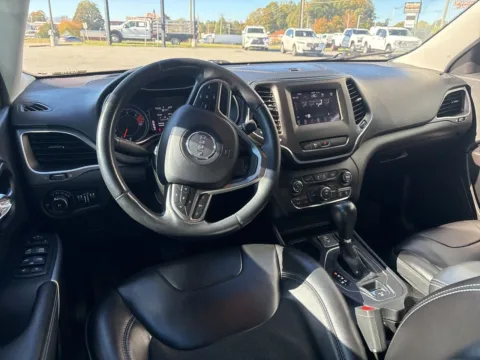 Another view of 2019 Jeep Cherokee Latitude Plus for sale in Lexington, NC at Jerry Hunt Supercenter - Lexington