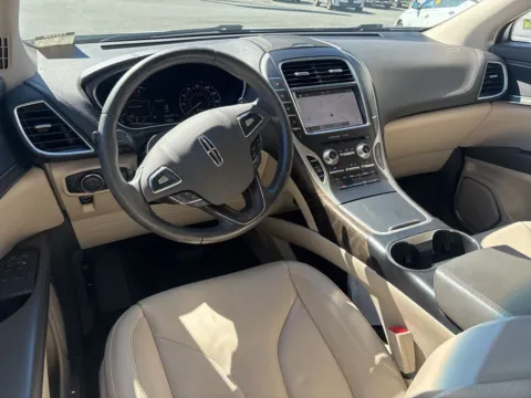 Another view of 2018 Lincoln MKX Select for sale in Lexington, NC at Jerry Hunt Supercenter - Lexington