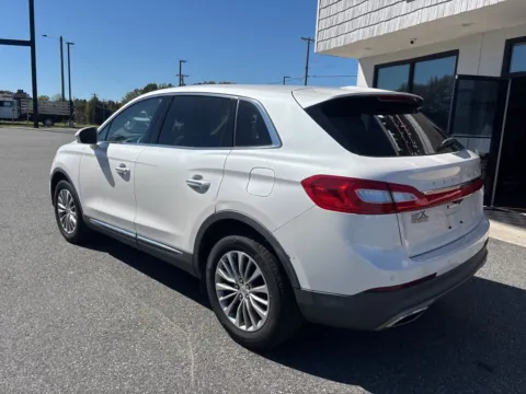 More photos of 2018 Lincoln MKX Select at Jerry Hunt Supercenter - Lexington, NC