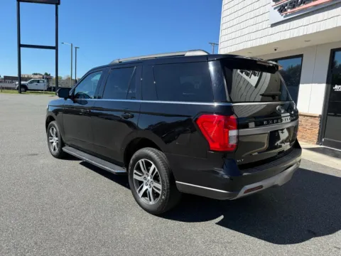 More photos of 2023 Ford Expedition XLT at Jerry Hunt Supercenter - Lexington, NC