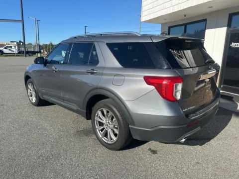 More photos of 2024 Ford Explorer Limited at Jerry Hunt Supercenter - Lexington, NC
