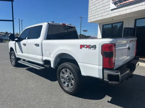 More photos of 2024 Ford F-250SD Lariat at Jerry Hunt Supercenter - Lexington, NC