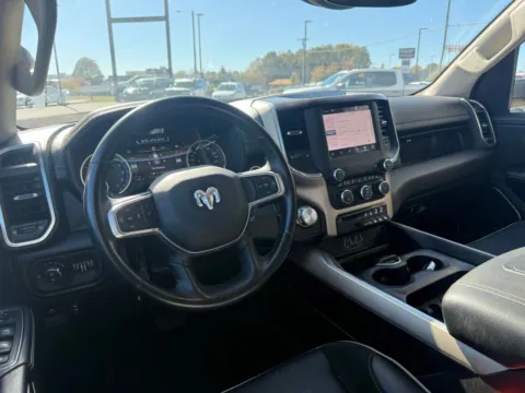More photos of 2022 Ram 1500 Laramie at Jerry Hunt Supercenter - Lexington, NC