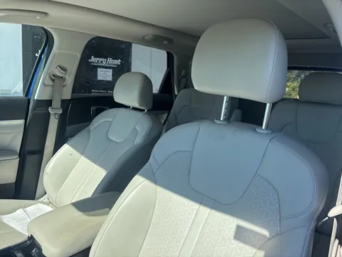 Photos of 2022 Kia Sorento SX for sale in Lexington, NC at Jerry Hunt Supercenter - Lexington
