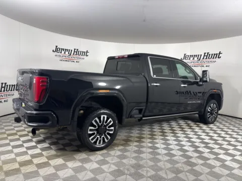 More photos of 2024 GMC Sierra 2500HD Denali Ultimate at Jerry Hunt Supercenter - Lexington, NC