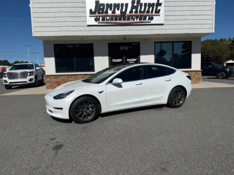 White 2020 Tesla Model 3 Standard Range Plus for sale in Lexington, NC