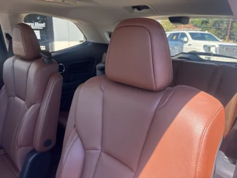More photos of 2021 Subaru Ascent Touring at Jerry Hunt Supercenter - Lexington, NC