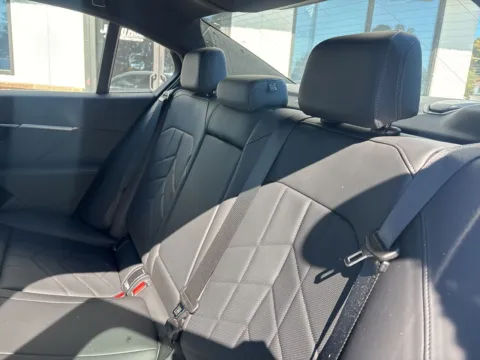 More photos of 2025 BMW 5 Series 530i at Jerry Hunt Supercenter - Lexington, NC