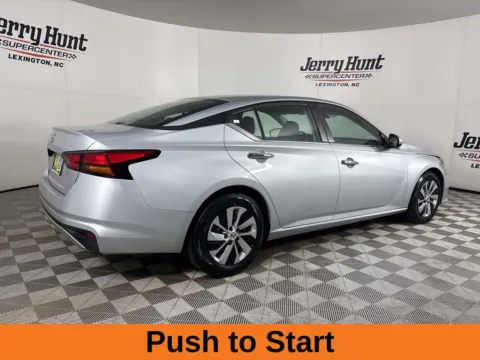 More photos of 2022 Nissan Altima 2.5 S at Jerry Hunt Supercenter - Lexington, NC