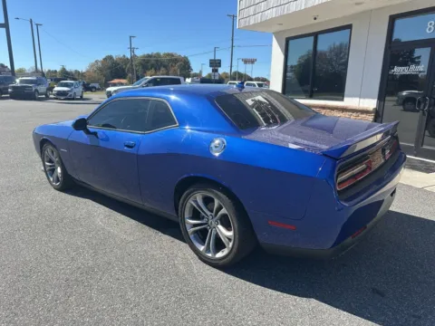 More photos of 2022 Dodge Challenger R/T at Jerry Hunt Supercenter - Lexington, NC