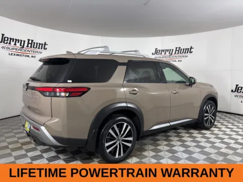 More photos of 2024 Nissan Pathfinder Platinum at Jerry Hunt Supercenter - Lexington, NC