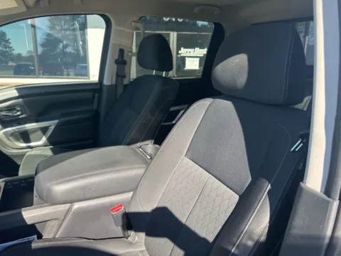Photos of 2018 Nissan Titan SV for sale in Lexington, NC at Jerry Hunt Supercenter - Lexington