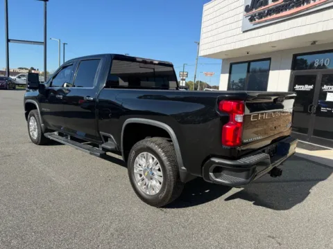 More photos of 2021 Chevrolet Silverado 3500HD High Country at Jerry Hunt Supercenter - Lexington, NC