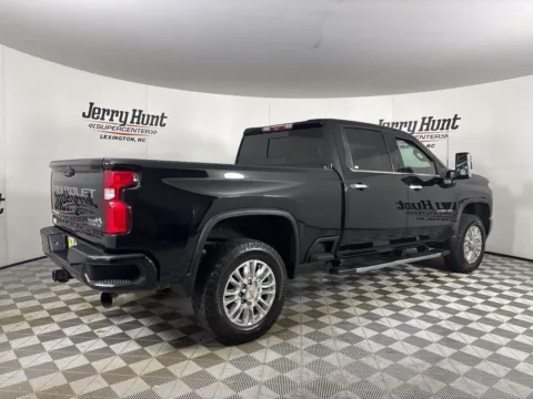 More photos of 2021 Chevrolet Silverado 3500HD High Country at Jerry Hunt Supercenter - Lexington, NC
