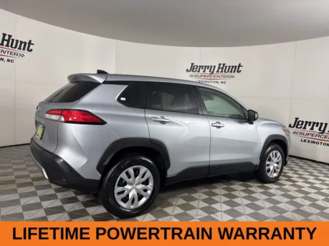 More photos of 2022 Toyota Corolla Cross L at Jerry Hunt Supercenter - Lexington, NC