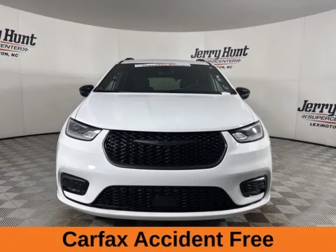 Another view of 2025 Chrysler Pacifica Limited for sale in Lexington, NC at Jerry Hunt Supercenter - Lexington