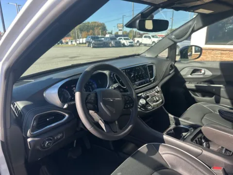 Another view of 2025 Chrysler Pacifica Limited for sale in Lexington, NC at Jerry Hunt Supercenter - Lexington