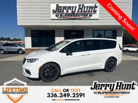 White 2025 Chrysler Pacifica Limited for sale in Lexington, NC