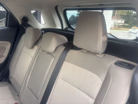More photos of 2021 Ford EcoSport SE at Jerry Hunt Supercenter - Lexington, NC