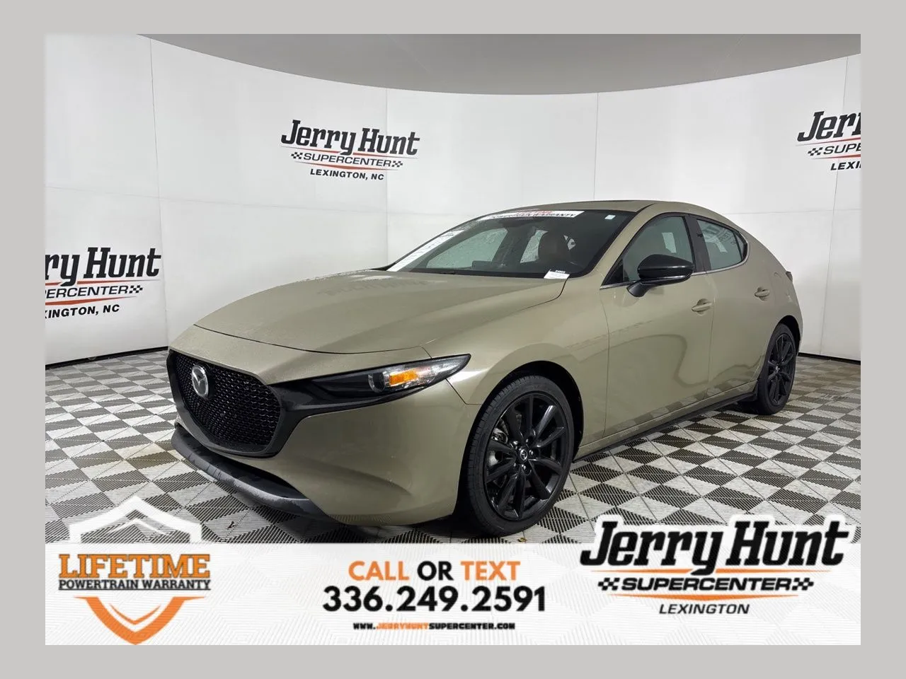 2024 Mazda Mazda3 Carbon Turbo's photo