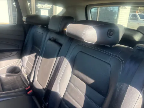 More photos of 2018 Ford Escape Titanium at Jerry Hunt Supercenter - Lexington, NC