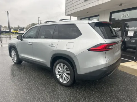 More photos of 2024 Toyota Grand Highlander Platinum at Jerry Hunt Supercenter - Lexington, NC