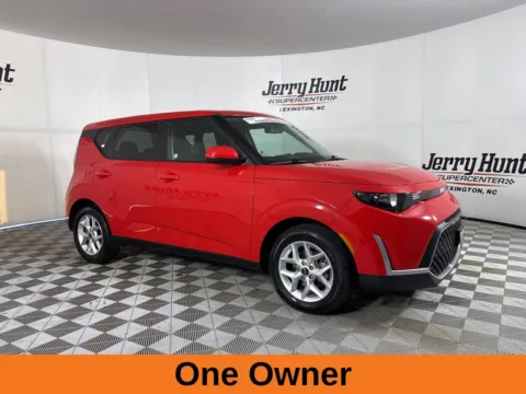 More photos of 2024 Kia Soul LX at Jerry Hunt Supercenter - Lexington, NC