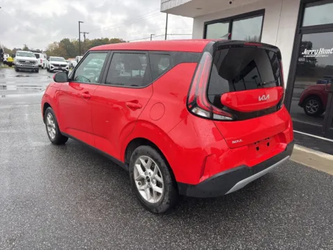 More photos of 2024 Kia Soul LX at Jerry Hunt Supercenter - Lexington, NC