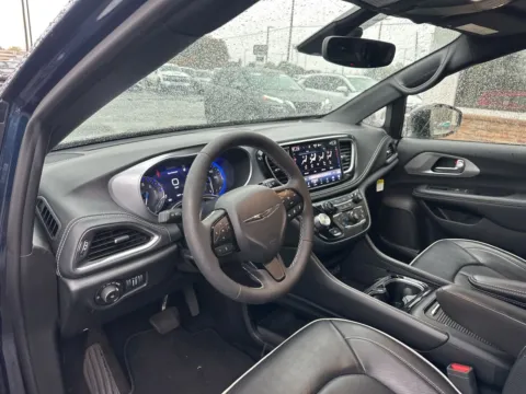 Another view of 2025 Chrysler Pacifica Limited for sale in Lexington, NC at Jerry Hunt Supercenter - Lexington
