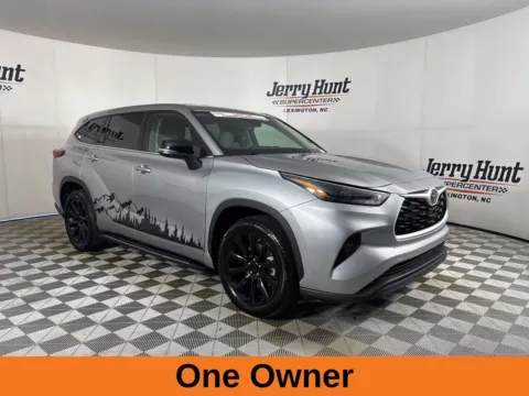 More photos of 2023 Toyota Highlander L at Jerry Hunt Supercenter - Lexington, NC