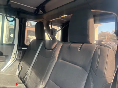 More photos of 2023 Jeep Wrangler Willys at Jerry Hunt Supercenter - Lexington, NC