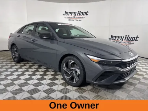 More photos of 2025 Hyundai Elantra SEL Sport at Jerry Hunt Supercenter - Lexington, NC