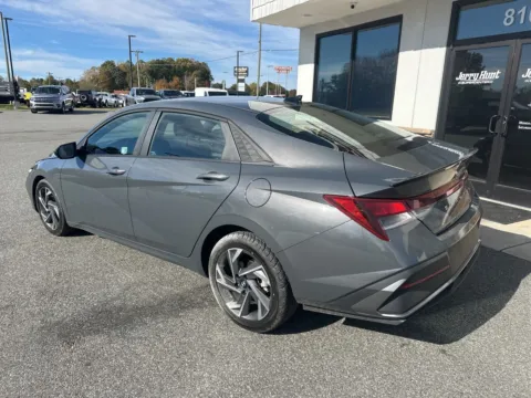 More photos of 2025 Hyundai Elantra SEL Sport at Jerry Hunt Supercenter - Lexington, NC