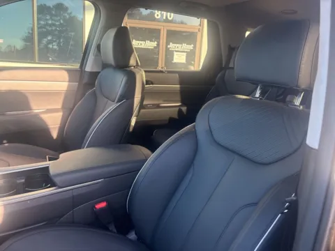 Photos of 2025 Hyundai Palisade XRT for sale in Lexington, NC at Jerry Hunt Supercenter - Lexington
