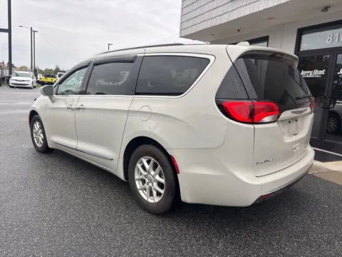 More photos of 2020 Chrysler Pacifica Touring L at Jerry Hunt Supercenter - Lexington, NC
