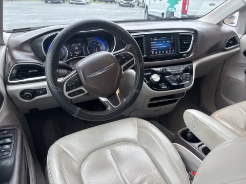 Another view of 2020 Chrysler Pacifica Touring L for sale in Lexington, NC at Jerry Hunt Supercenter - Lexington