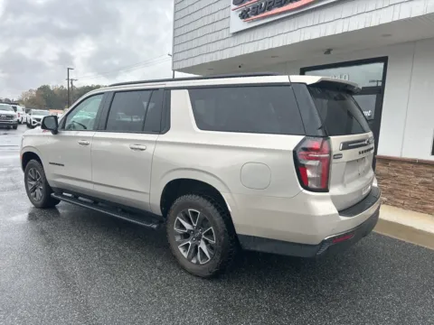 More photos of 2022 Chevrolet Suburban Z71 at Jerry Hunt Supercenter - Lexington, NC
