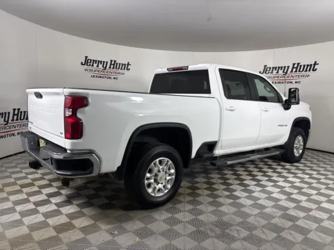 More photos of 2023 Chevrolet Silverado 2500HD LT at Jerry Hunt Supercenter - Lexington, NC