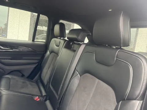 More photos of 2023 Jeep Grand Cherokee Altitude at Jerry Hunt Supercenter - Lexington, NC