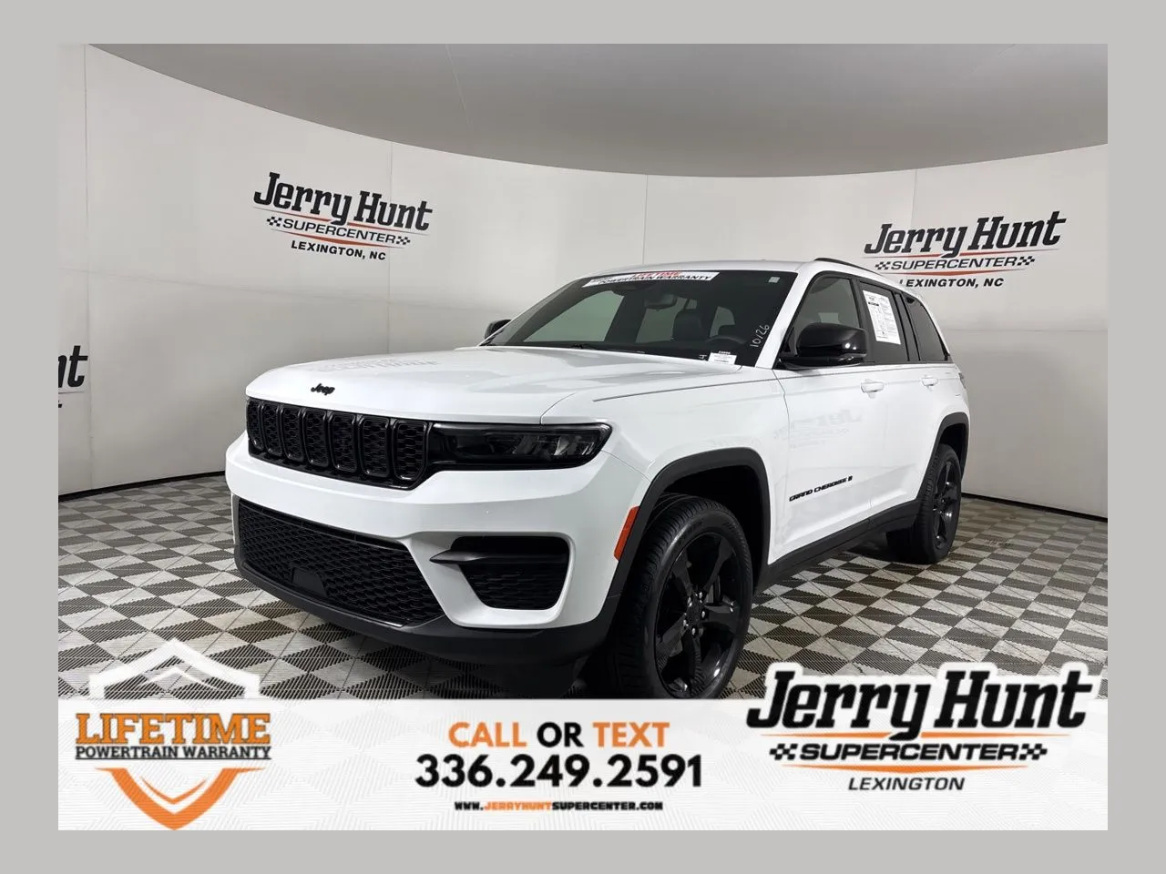 White 2023 Jeep Grand Cherokee Altitude for sale in Lexington, NC